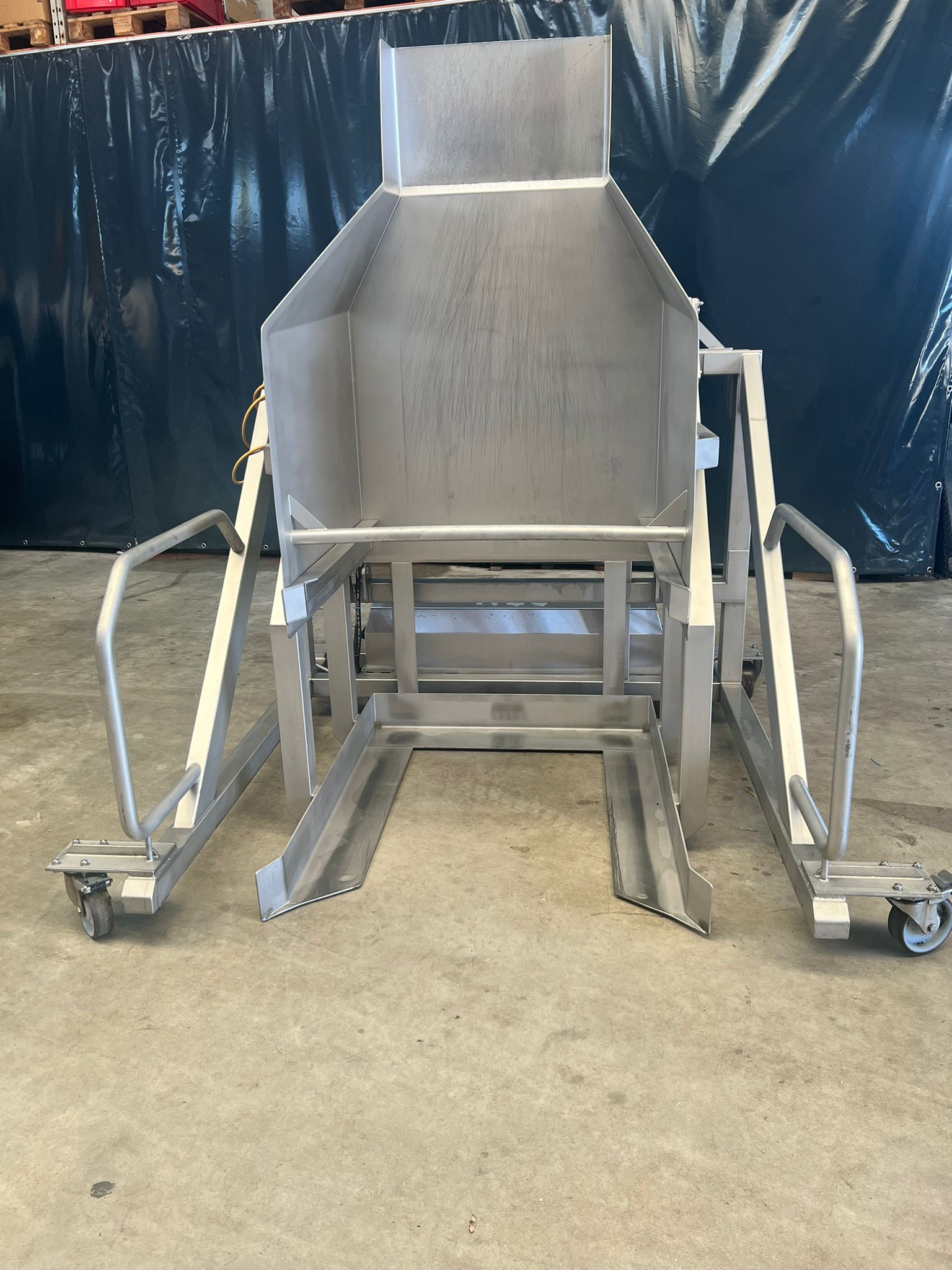 ITEC box tipper