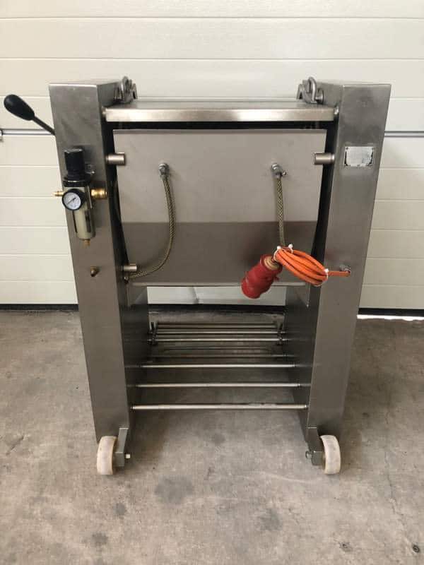 Membrane skinning machine MAJA EVM 3000 - Image 3