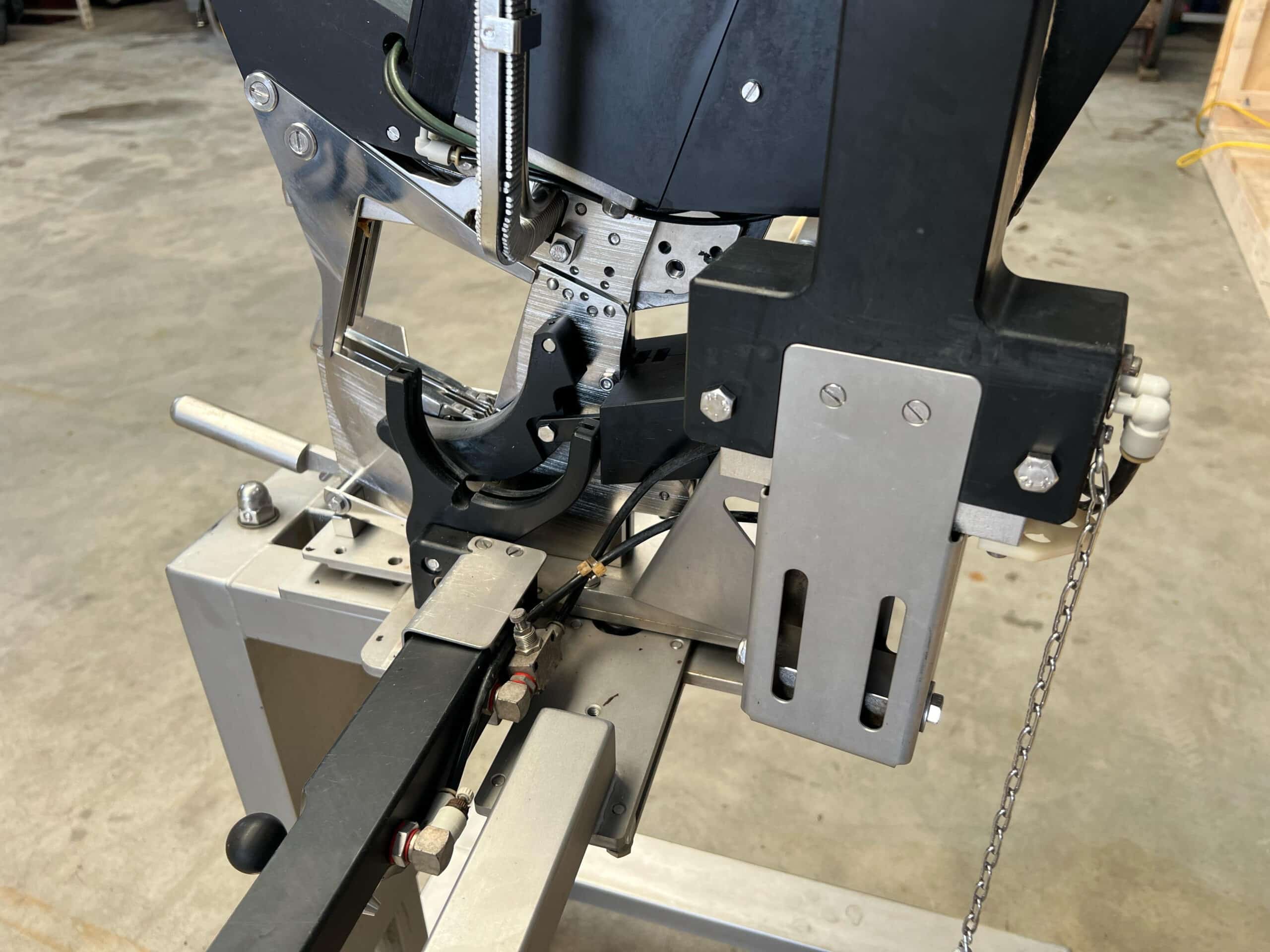 Klipsownica półautomatyczna Poly-Clip PDC 700 - obrazek 4