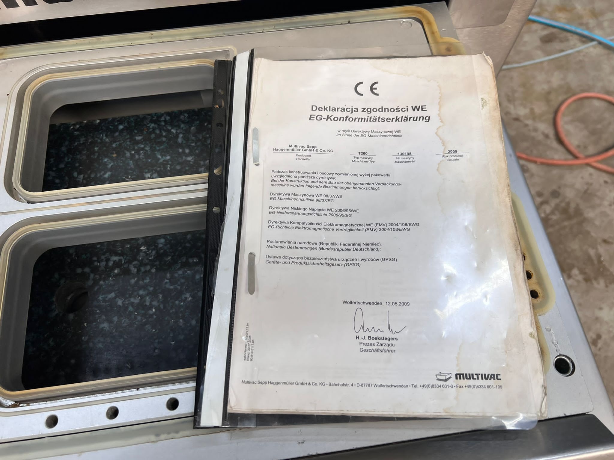 Traysealer z opcją pakowania w tlenie Multivac T200 - obrazek 2