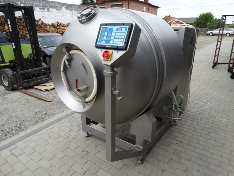 Meat tumbler with cooling Nowicki
