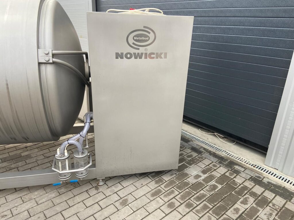 Nowicki tumbler with chiller – 2000 liters - Image 13