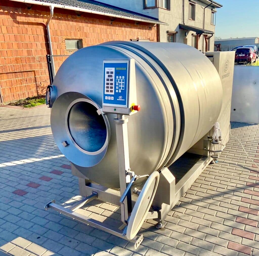 Nowicki tumbler with chiller – 2000 liters - Image 6