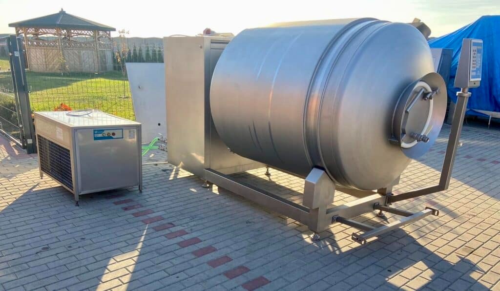 Nowicki tumbler with chiller – 2000 liters - Image 3