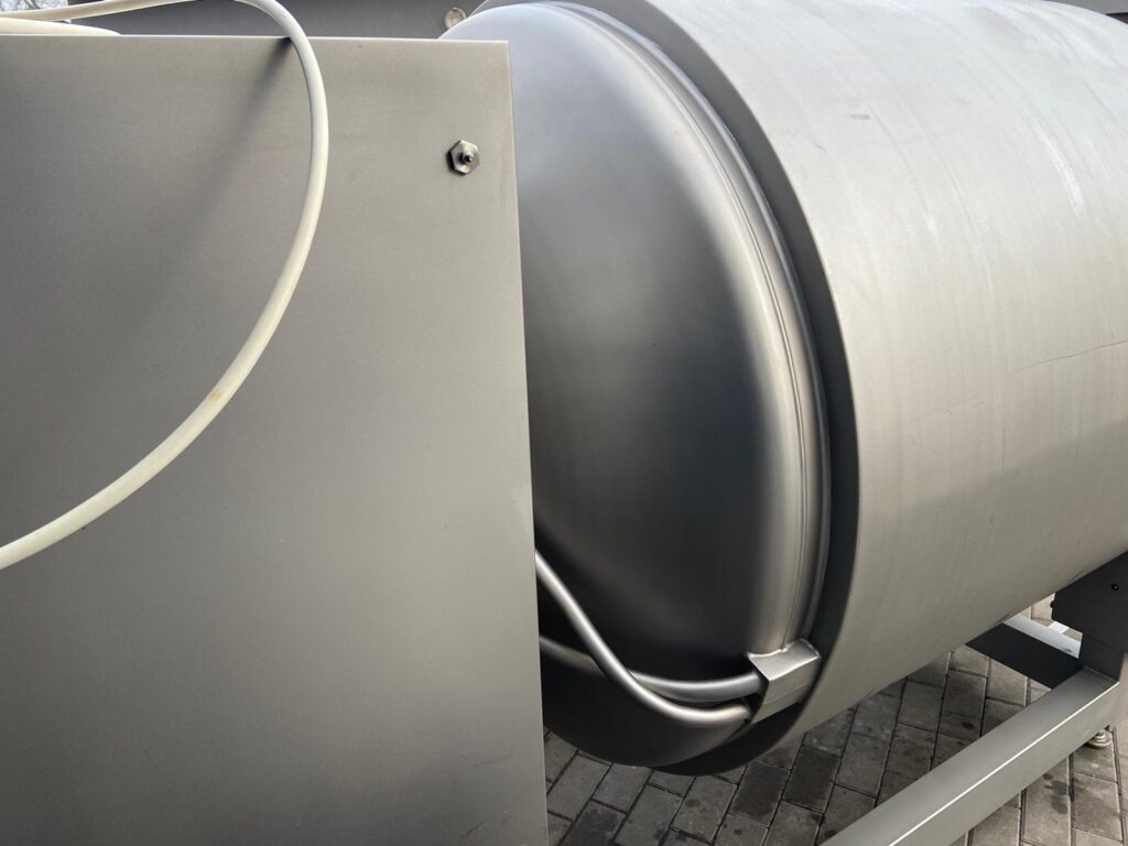 Nowicki tumbler with chiller – 2000 liters - Image 14