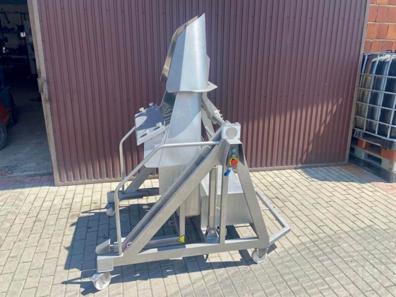 Nowicki WP-1 box tipper