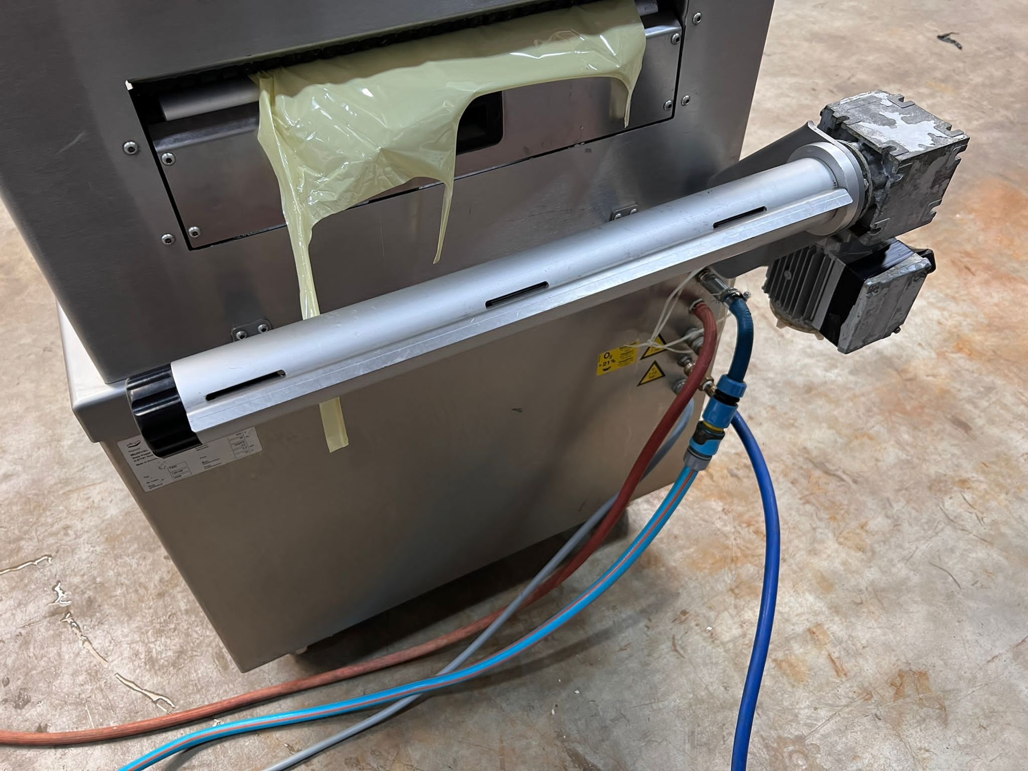 Traysealer z opcją pakowania w tlenie Multivac T200 - obrazek 4