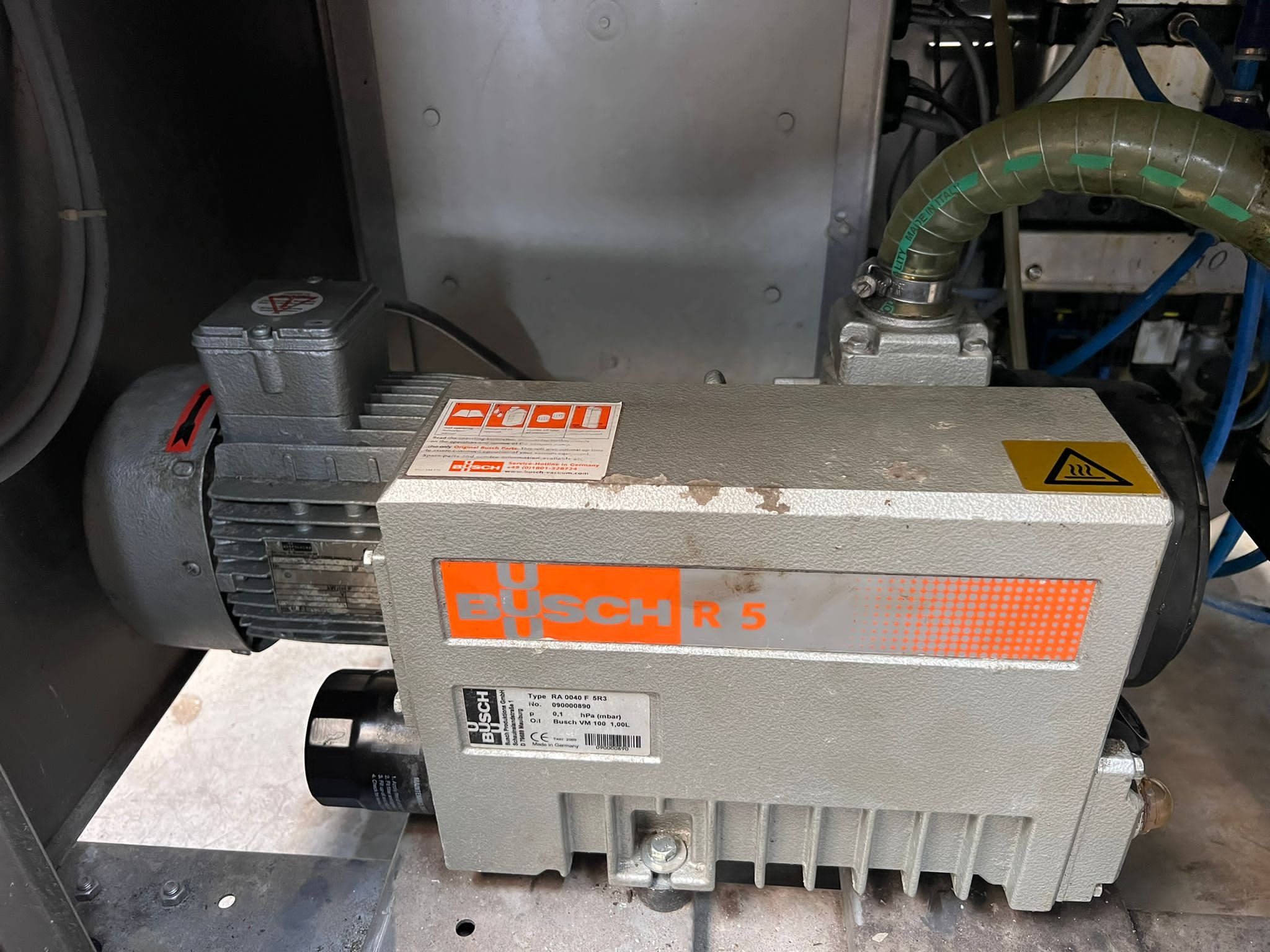 Traysealer z opcją pakowania w tlenie Multivac T200 - obrazek 3