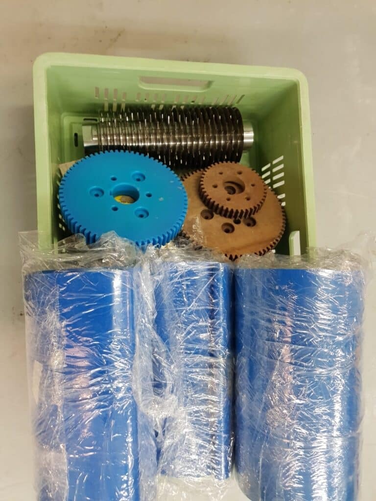 Cortadora con cinta alimentadora FAM Yuran - Imagen 2