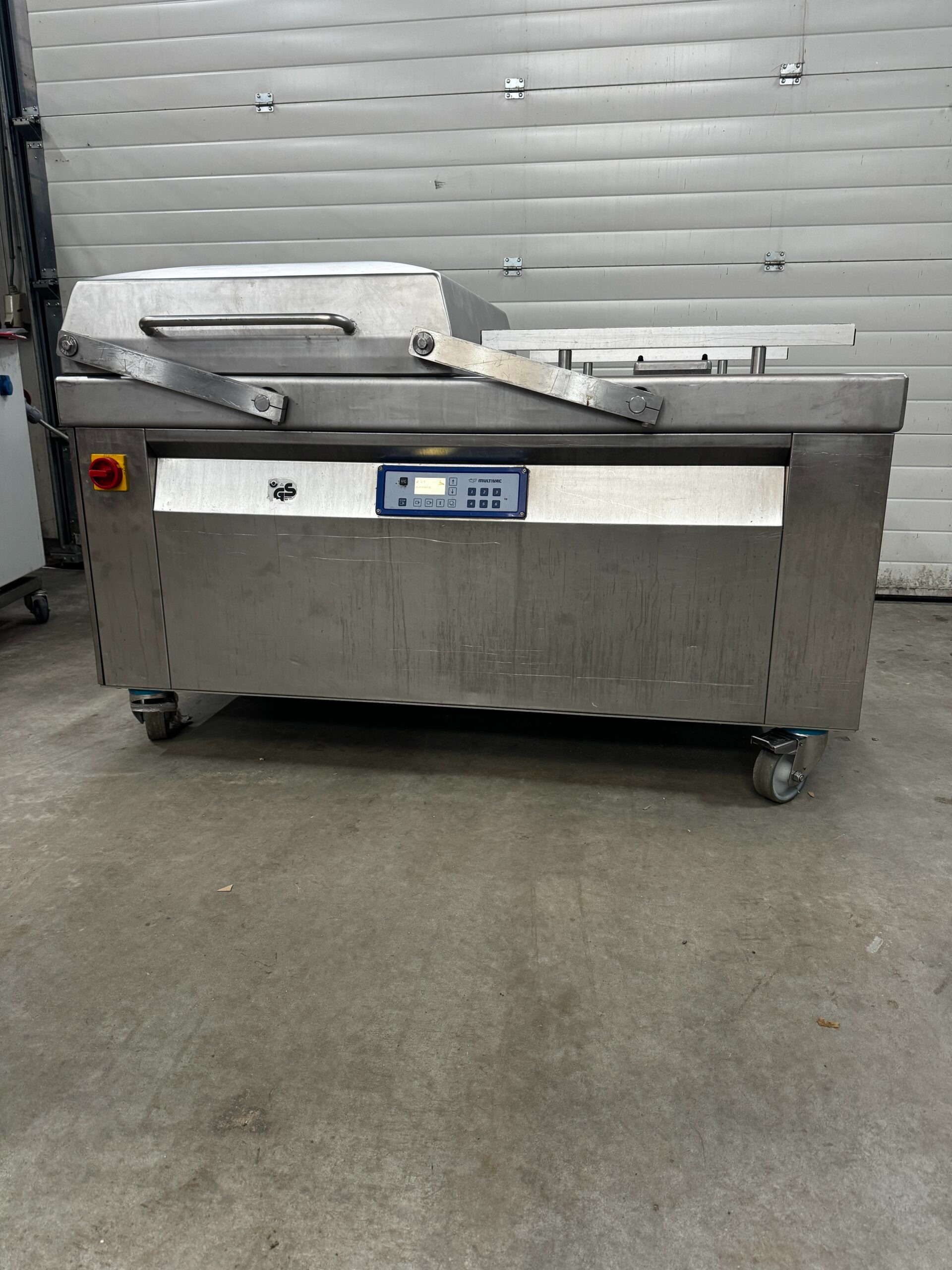 Double chamber vacuum packaging machine Multivac C500