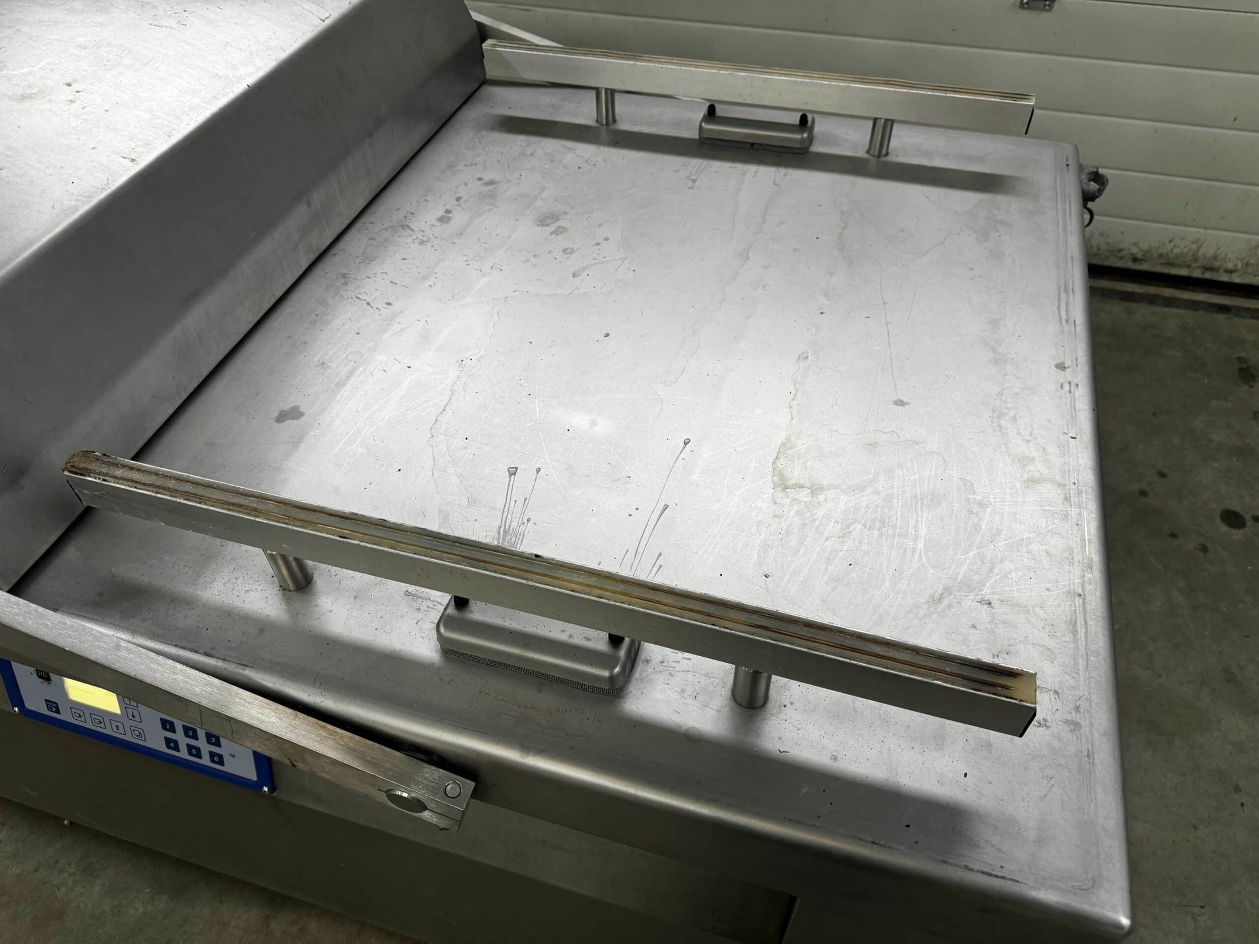 Double chamber vacuum packaging machine Multivac C500 - Image 5